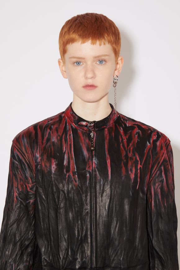 Acne Studios rynket skinn jumpsuit runway show N2PP4F329 klær svart, rød