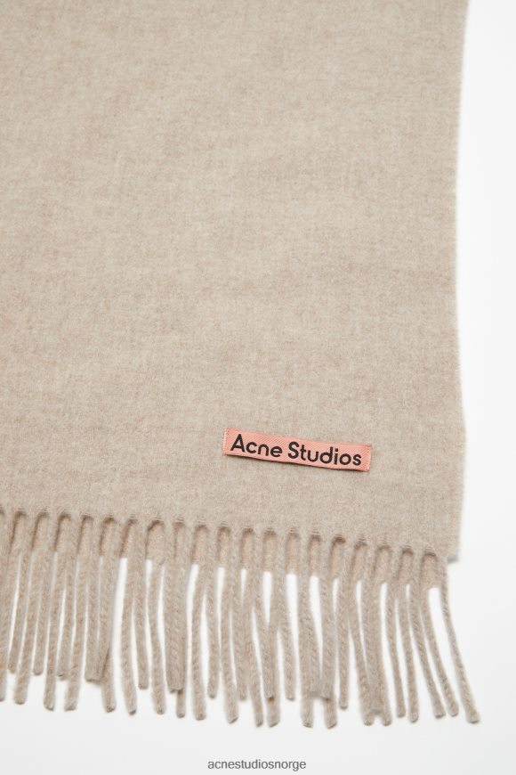 Acne Studios ullskjerf med frynser - oversized N2PP4F813 tilbehør havregryn melange
