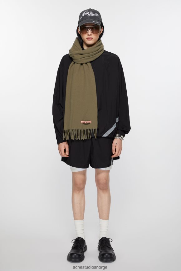 Acne Studios ullskjerf med frynser - smalt N2PP4F605 tilbehør kakigrønn