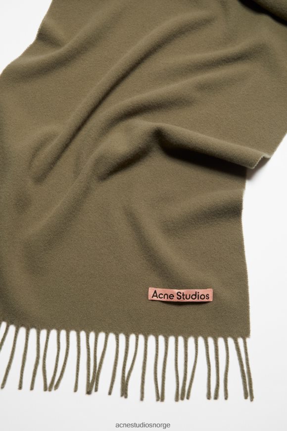 Acne Studios ullskjerf med frynser - smalt N2PP4F605 tilbehør kakigrønn