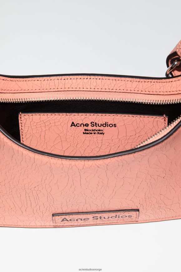 Acne Studios platt mini skulderveske N2PP4F861 tilbehør lakserosa