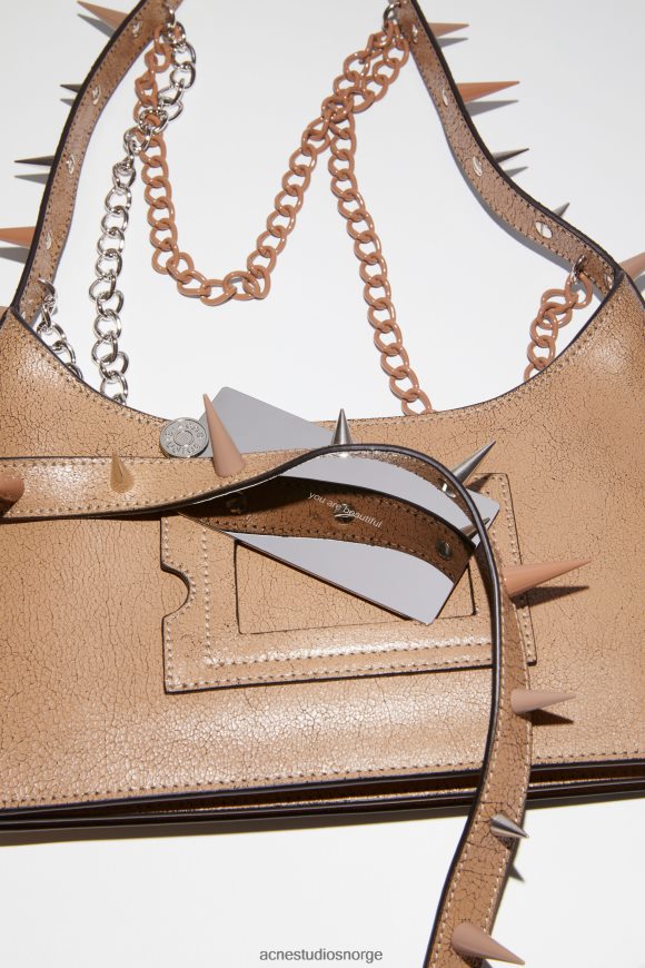 Acne Studios platt spike mini skulderveske N2PP4F670 tilbehør mørk beige