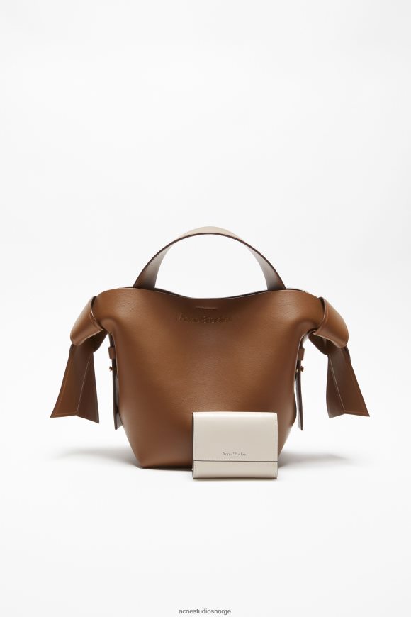 Acne Studios trefoldet lommebok i skinn N2PP4F816 tilbehør hvit svart